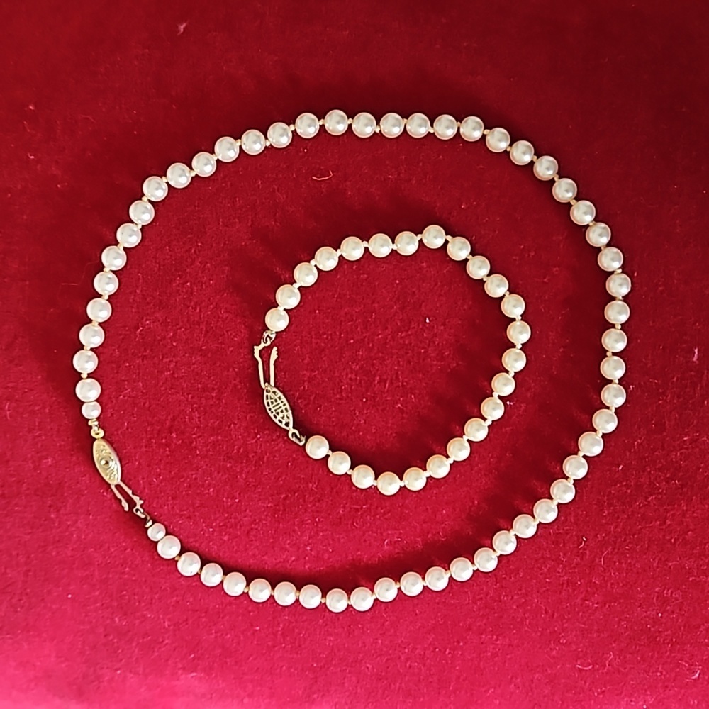 Simulated Pearl Necklace and Bracelet